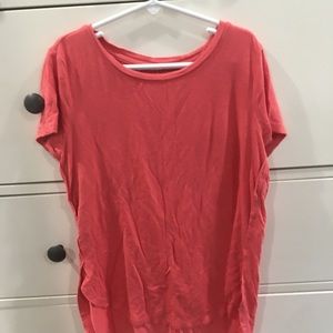old navy t shirt